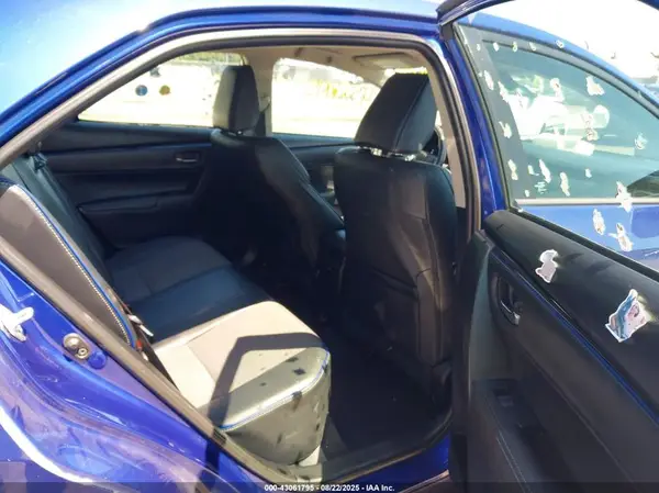 5YFBURHE1HP728655 2017 TOYOTA COROLLA - Image 8