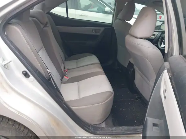 5YFBURHE1HP733273 2017 TOYOTA COROLLA - Image 8