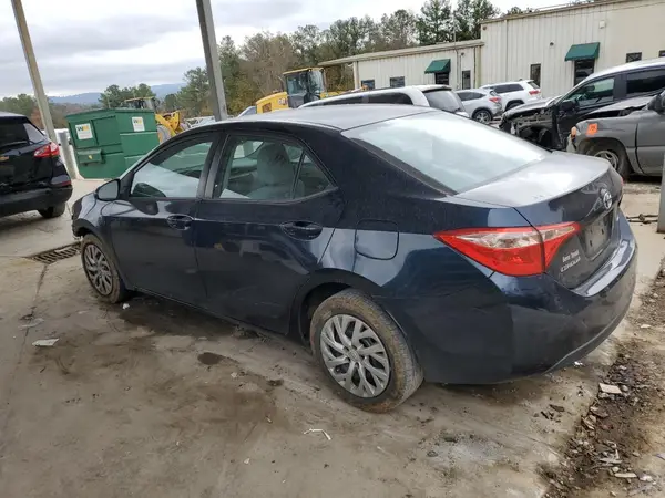 5YFBURHE1HP733449 2017 TOYOTA COROLLA - Image 2