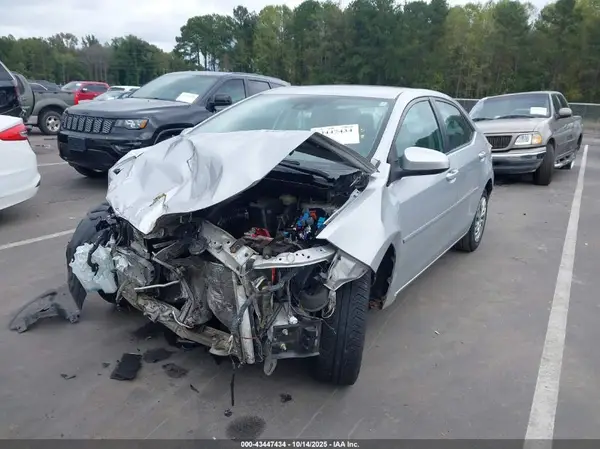 5YFBURHE1HP734410 2017 TOYOTA COROLLA - Image 2