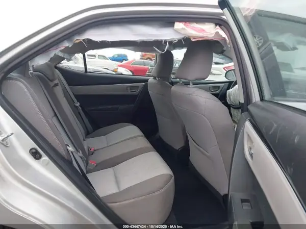 5YFBURHE1HP734410 2017 TOYOTA COROLLA - Image 8