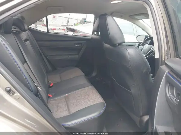 5YFBURHE1HP734715 2017 TOYOTA COROLLA - Image 8