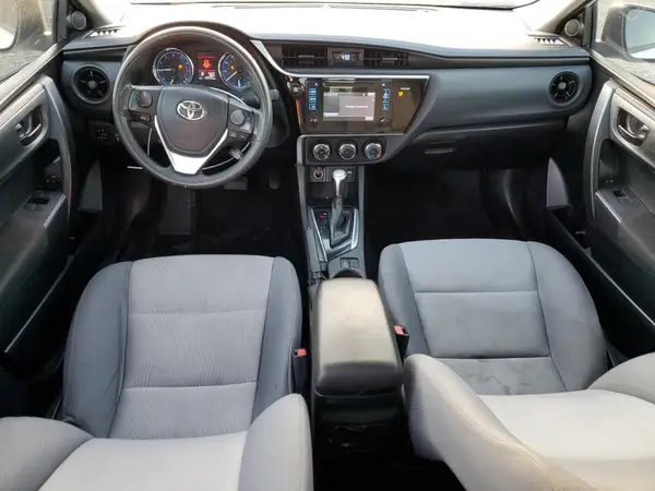 5YFBURHE1HP736013 2017 TOYOTA COROLLA - Image 8