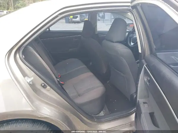 5YFBURHE1HP736920 2017 TOYOTA COROLLA - Image 8