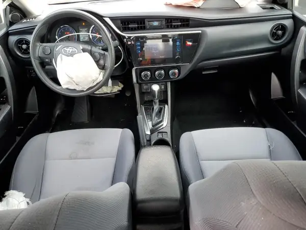 5YFBURHE1JP738530 2018 TOYOTA COROLLA - Image 8