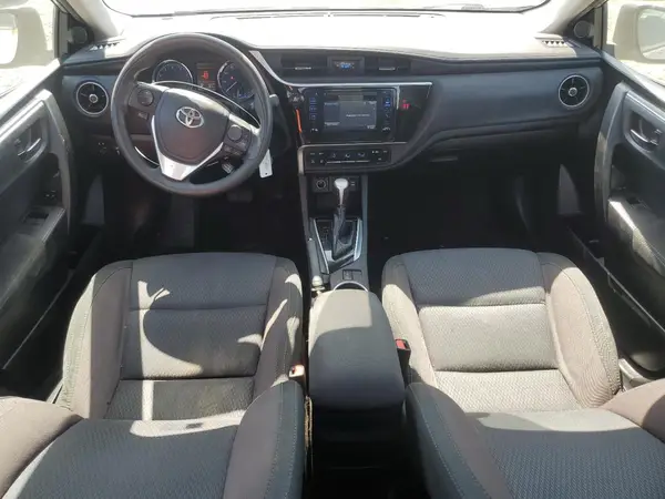 5YFBURHE1JP741654 2018 TOYOTA COROLLA - Image 8