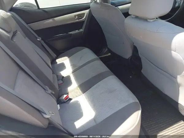 5YFBURHE1JP742397 2018 TOYOTA COROLLA - Image 8