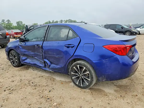 5YFBURHE1JP744084 2018 TOYOTA COROLLA - Image 2
