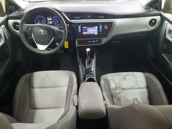 5YFBURHE1JP745249 2018 TOYOTA COROLLA - Image 8