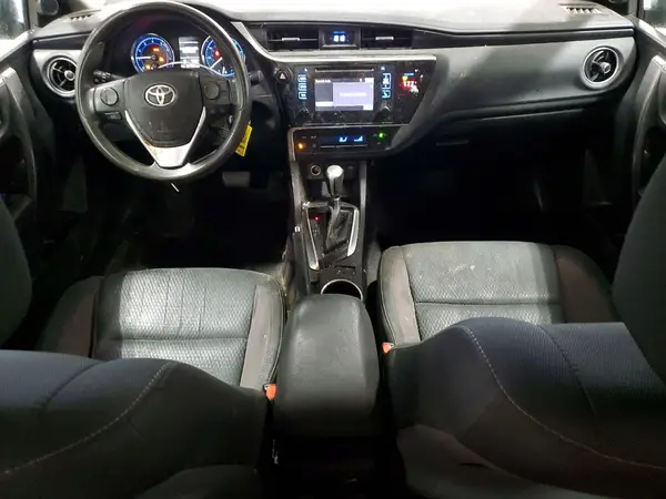 5YFBURHE1JP746031 2018 TOYOTA COROLLA - Image 8