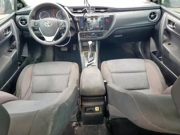 5YFBURHE1JP747390 2018 TOYOTA COROLLA - Image 8