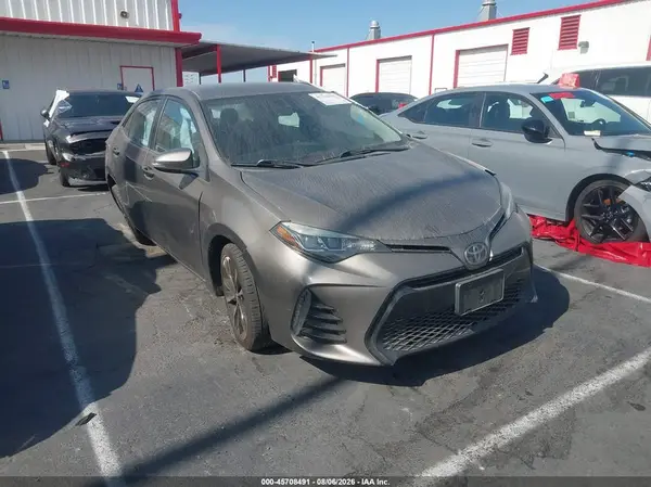 5YFBURHE1JP747616 2018 TOYOTA COROLLA - Image 1