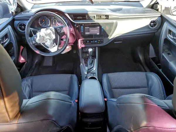 5YFBURHE1JP747986 2018 TOYOTA COROLLA - Image 8