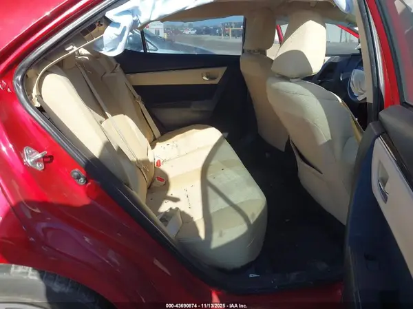 5YFBURHE1JP749138 2018 TOYOTA COROLLA - Image 8