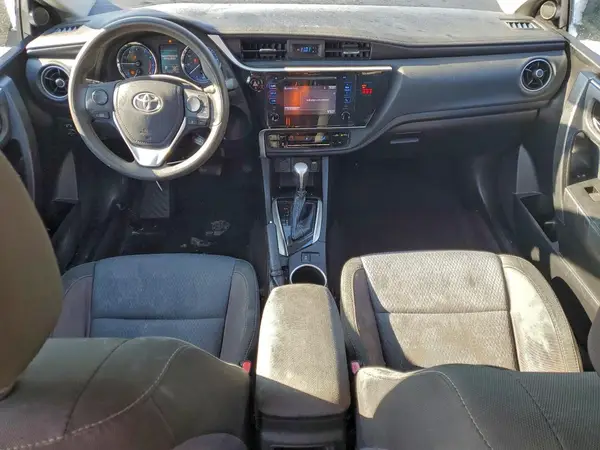5YFBURHE1JP751018 2018 TOYOTA COROLLA - Image 8