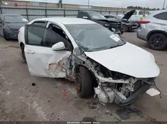 5YFBURHE1JP752444 2018 TOYOTA COROLLA