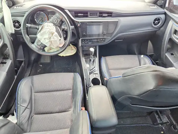 5YFBURHE1JP755506 2018 TOYOTA COROLLA - Image 8