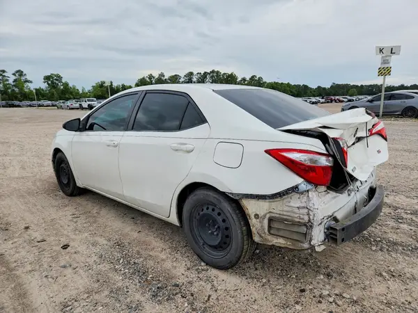 5YFBURHE1JP757689 2018 TOYOTA COROLLA - Image 2