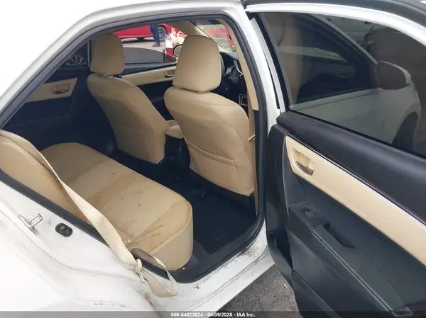 5YFBURHE1JP758969 2018 TOYOTA COROLLA - Image 8