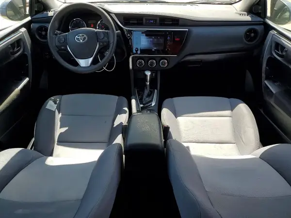5YFBURHE1JP761130 2018 TOYOTA COROLLA - Image 8
