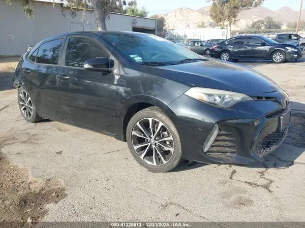5YFBURHE1JP763041 2018 TOYOTA COROLLA - Image 1