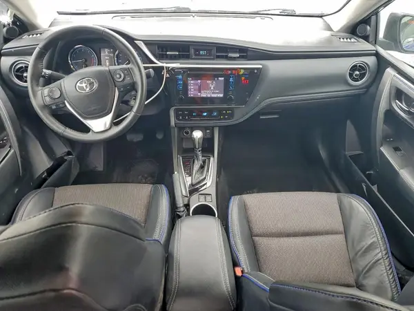 5YFBURHE1JP763685 2018 TOYOTA COROLLA - Image 8
