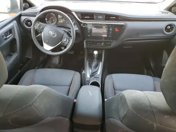 5YFBURHE1JP765212 2018 TOYOTA COROLLA - Image 8