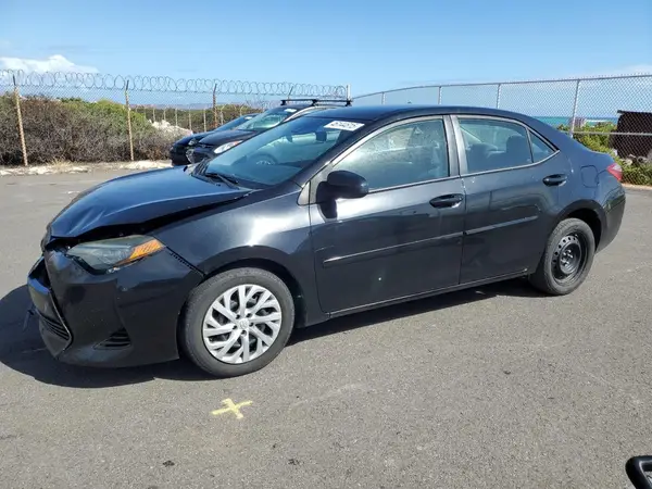 5YFBURHE1JP765338 2018 TOYOTA COROLLA - Image 1