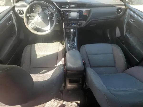 5YFBURHE1JP765338 2018 TOYOTA COROLLA - Image 8