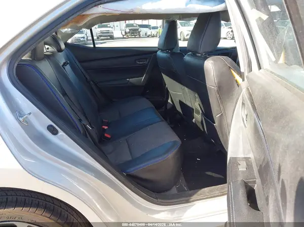 5YFBURHE1JP768904 2018 TOYOTA COROLLA - Image 8