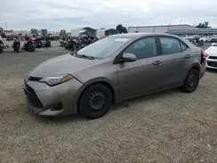 5YFBURHE1JP769454 2018 TOYOTA COROLLA
