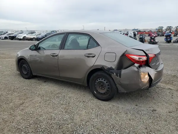 5YFBURHE1JP769454 2018 TOYOTA COROLLA - Image 2