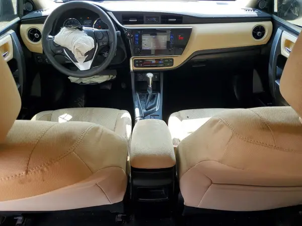 5YFBURHE1JP771334 2018 TOYOTA COROLLA - Image 8