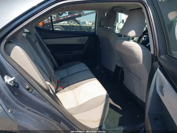 5YFBURHE1JP771382 2018 TOYOTA COROLLA - Image 8