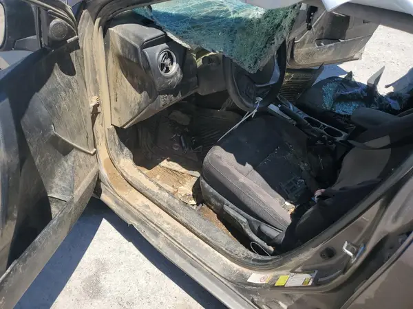5YFBURHE1JP771429 2018 TOYOTA COROLLA - Image 8