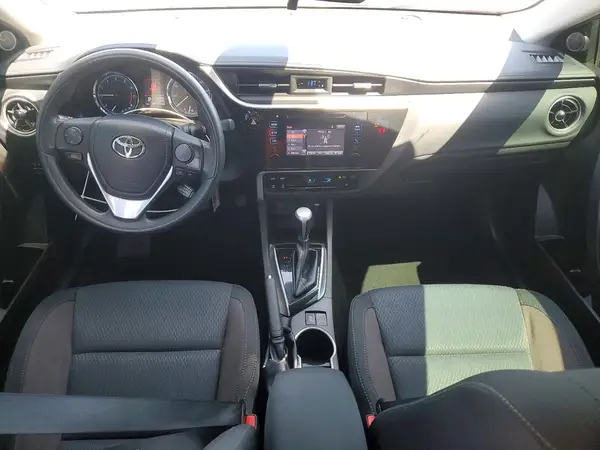 5YFBURHE1JP772774 2018 TOYOTA COROLLA - Image 8