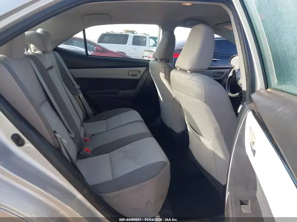 5YFBURHE1JP776243 2018 TOYOTA COROLLA - Image 8