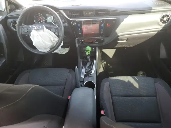 5YFBURHE1JP778350 2018 TOYOTA COROLLA - Image 8
