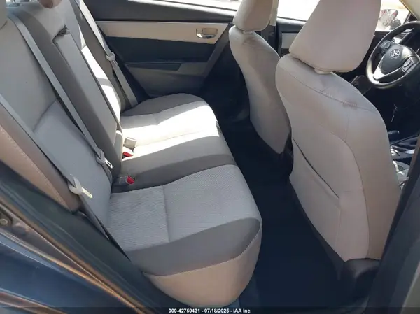 5YFBURHE1JP778753 2018 TOYOTA COROLLA - Image 8