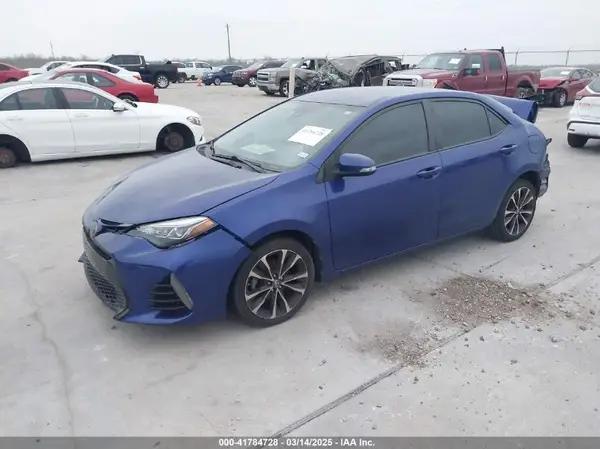 5YFBURHE1JP779997 2018 TOYOTA COROLLA - Image 2