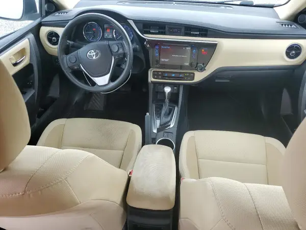 5YFBURHE1JP781085 2018 TOYOTA COROLLA - Image 8