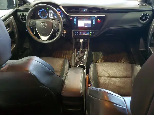 5YFBURHE1JP781183 2018 TOYOTA COROLLA - Image 8