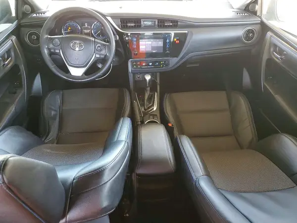 5YFBURHE1JP781667 2018 TOYOTA COROLLA - Image 8