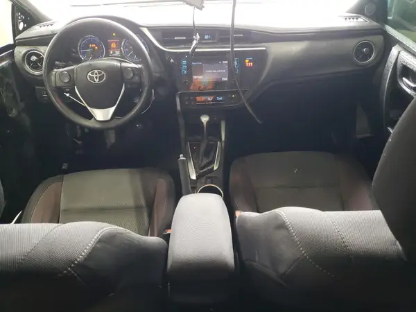 5YFBURHE1JP782480 2018 TOYOTA COROLLA - Image 8