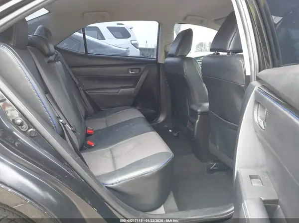 5YFBURHE1JP786299 2018 TOYOTA COROLLA - Image 8