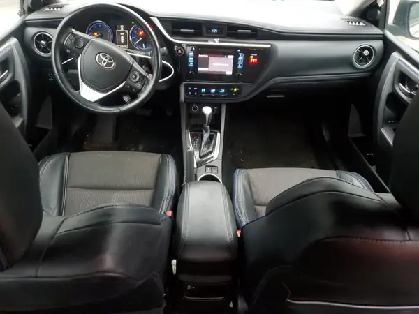 5YFBURHE1JP788473 2018 TOYOTA COROLLA - Image 8