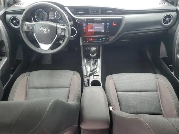 5YFBURHE1JP791583 2018 TOYOTA COROLLA - Image 8