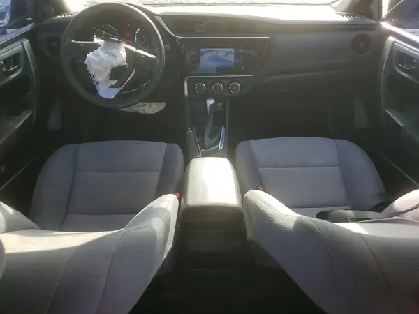 5YFBURHE1JP791597 2018 TOYOTA COROLLA - Image 8