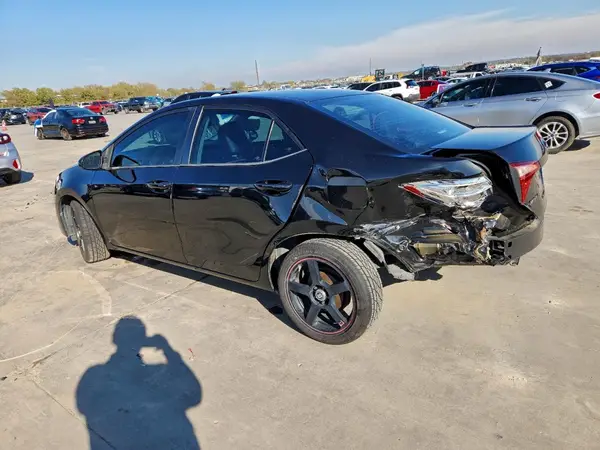 5YFBURHE1JP793012 2018 TOYOTA COROLLA - Image 2