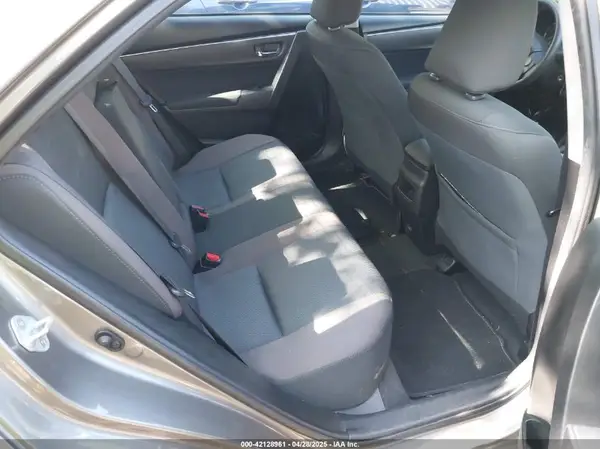 5YFBURHE1JP793222 2018 TOYOTA COROLLA - Image 8